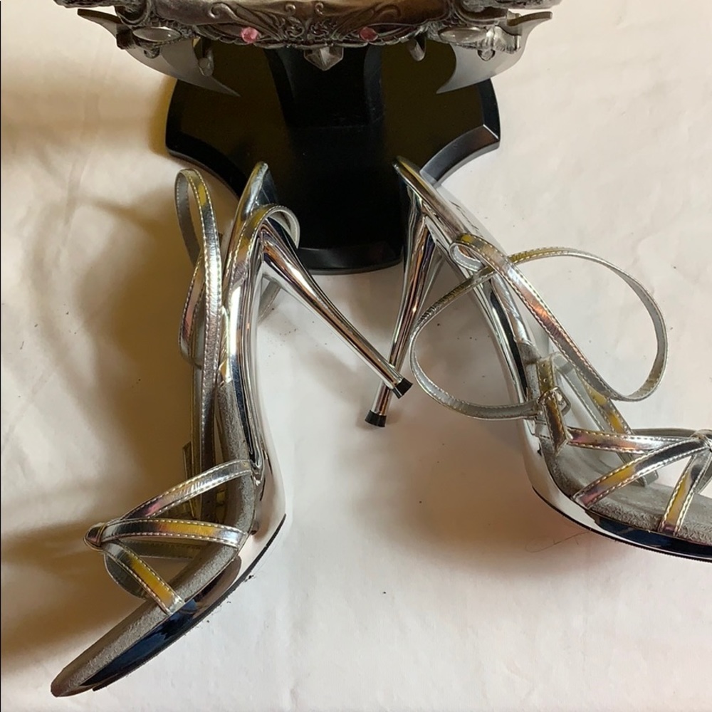 Stiletto shoe